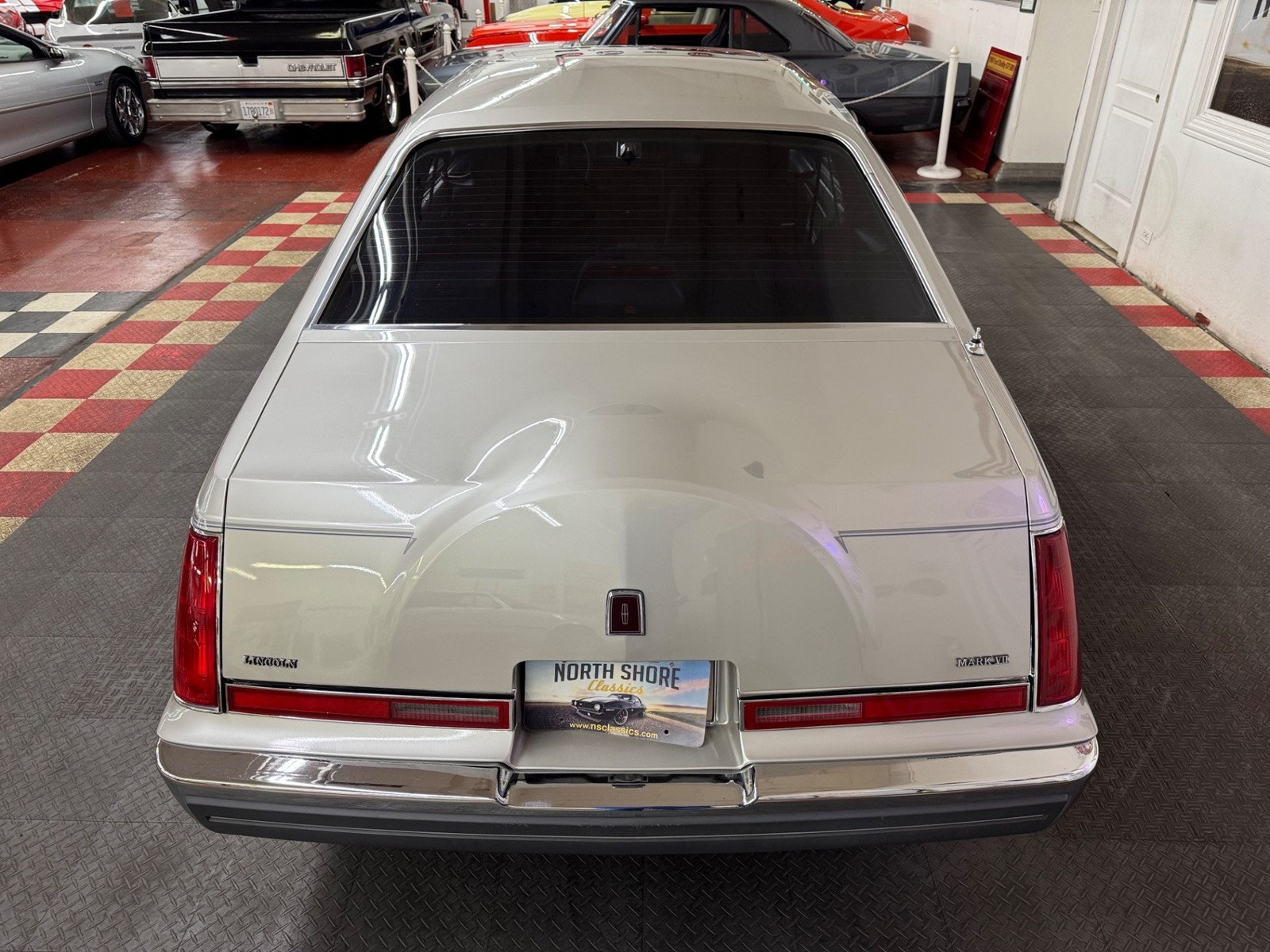 Lincoln-Mark-Series-1987-2-Door-11