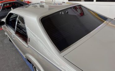 Lincoln-Mark-Series-1987-2-Door-13
