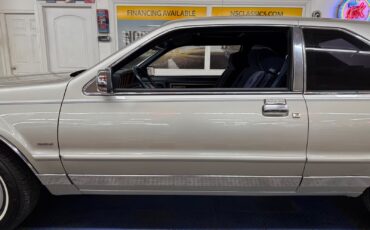 Lincoln-Mark-Series-1987-2-Door-18