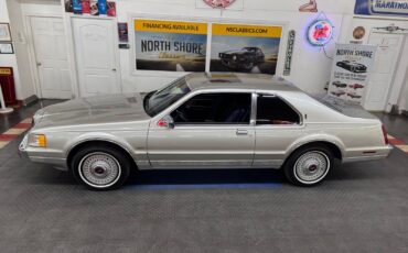 Lincoln-Mark-Series-1987-2-Door-27