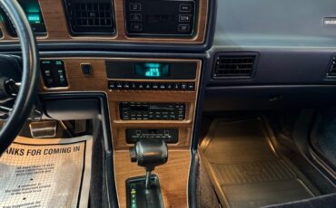 Lincoln-Mark-Series-1987-2-Door-35