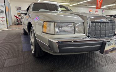 Lincoln-Mark-Series-1987-2-Door-7