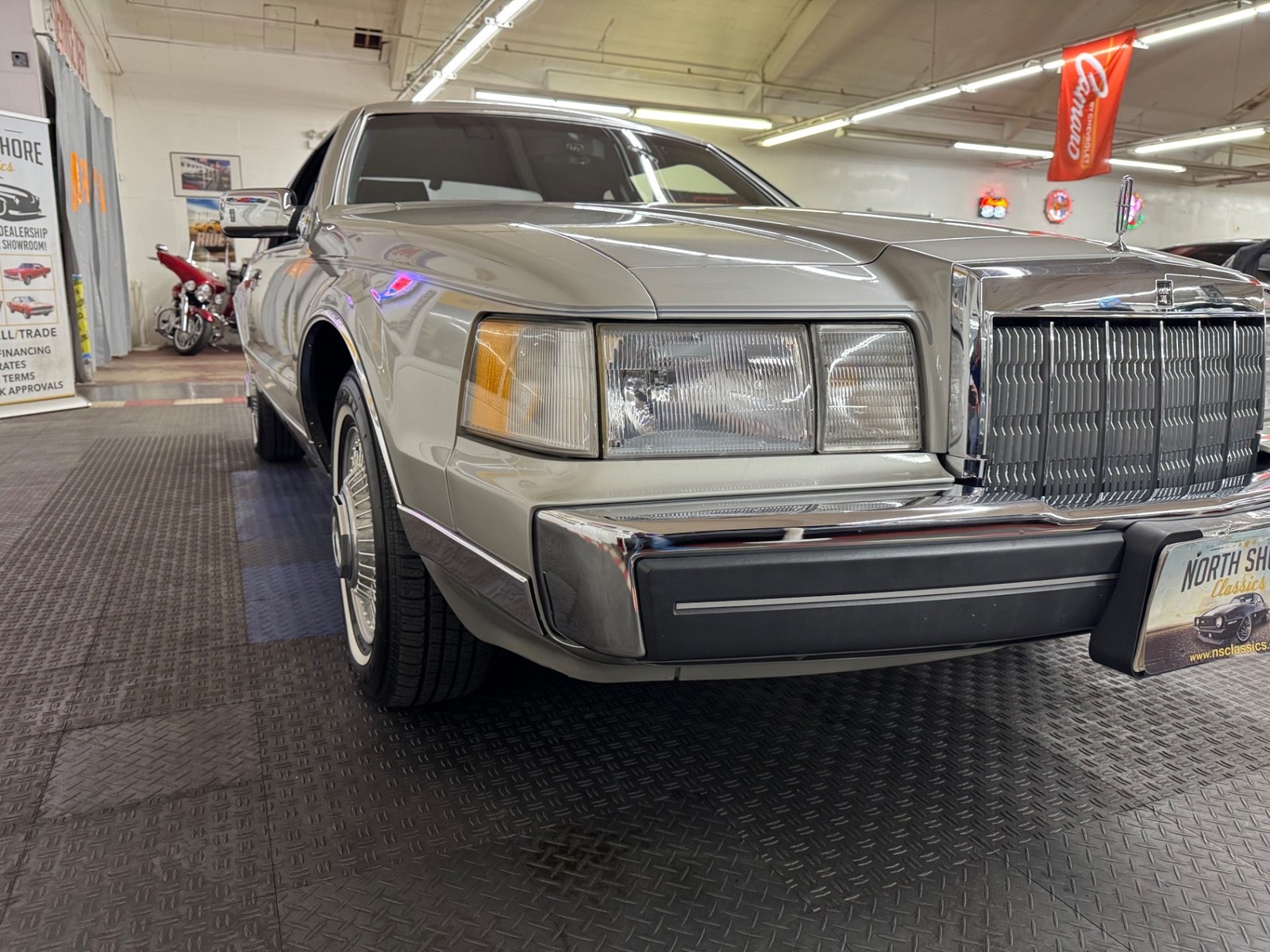 Lincoln-Mark-Series-1987-2-Door-7