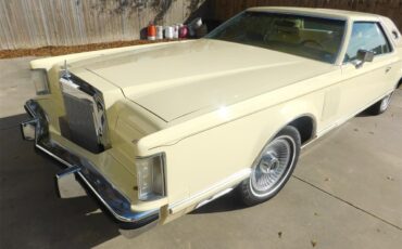 Lincoln-Mark-v-1978-Cream-Cream-13