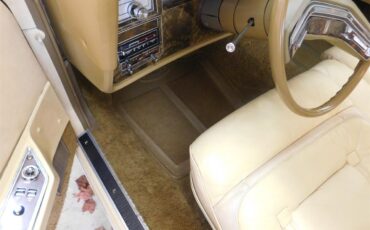 Lincoln-Mark-v-1978-Cream-Cream-7