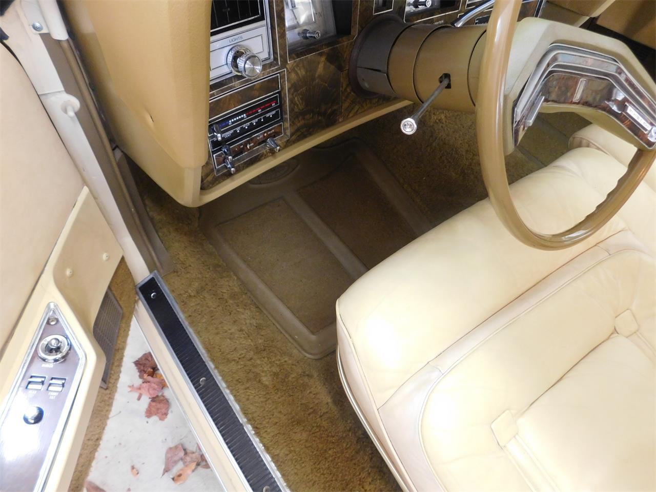 Lincoln-Mark-v-1978-Cream-Cream-7