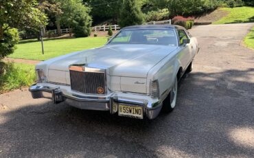 Lincoln-Mk-4-1974-White-Saddle-Two-Tone-12