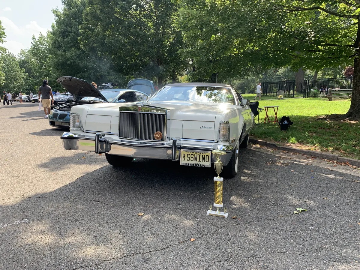 Lincoln-Mk-4-1974-White-Saddle-Two-Tone-16
