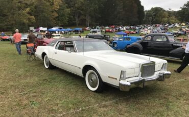 Lincoln-Mk-4-1974-White-Saddle-Two-Tone-8