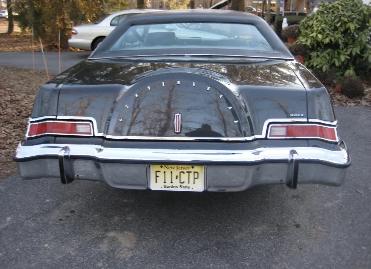 Lincoln-Mk-4-1976-Black-Gray-17