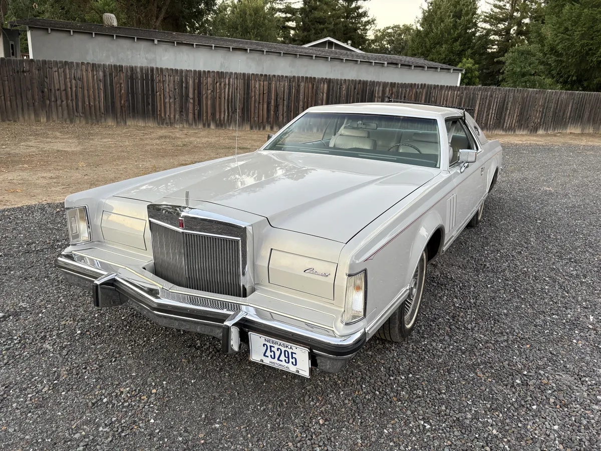 Lincoln-Mk-5-1979-Dove-Gray-Dove-Gray-1