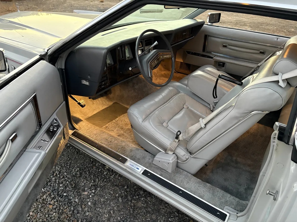 Lincoln-Mk-5-1979-Dove-Gray-Dove-Gray-8