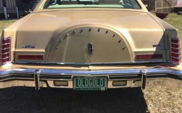 Lincoln-Mk-5-1979-Gold-Cream-Leather-2