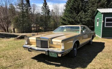 Lincoln-Mk-5-1979-Gold-Cream-Leather-9