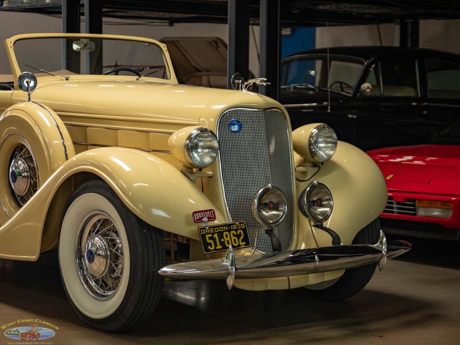 Lincoln-Model-K-V12-Le-Baron-Roadster-1935-2-Door-Roadster-Convertible-12
