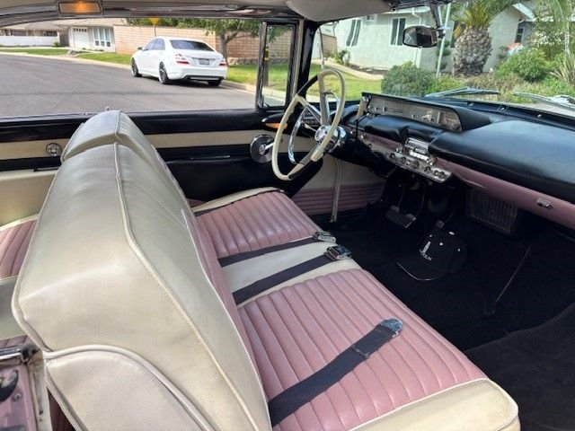 Lincoln-Premiere-1956-Amethyst-pink-white-13