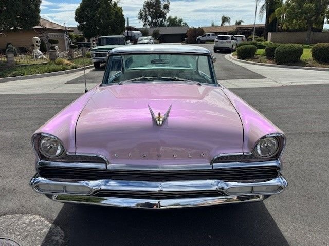 Lincoln-Premiere-1956-Amethyst-pink-white