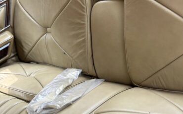 Lincoln-Premiere-1979-Light-Yellow-Beige-3