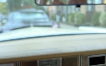 Lincoln-Premiere-1979-Light-Yellow-Beige-5