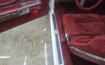 Lincoln-Town-Car-1977-19