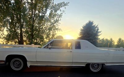 Lincoln Town Car 1977