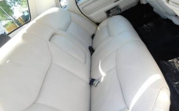 Lincoln-Town-Car-1988-Sedan-15