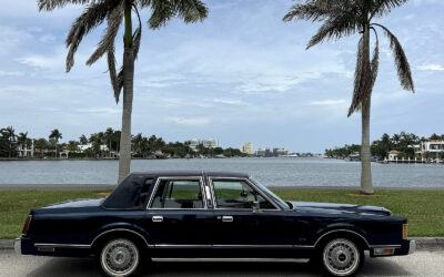 Lincoln Town Car 1989 Sedan