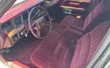 Lincoln-Town-car-1989-White-Burgundy-13