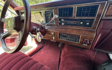 Lincoln-Town-car-1989-White-Burgundy-17