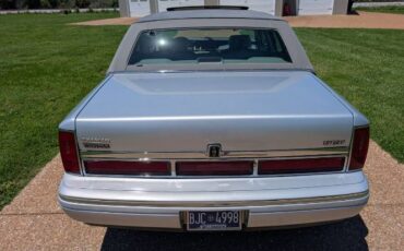 Lincoln-Town-car-1995-Silver-2