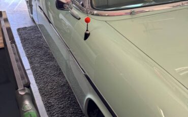 Lincoln-capri-1954-green-8