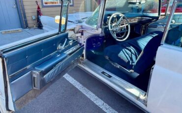 Lincoln-continental-1960-white-16