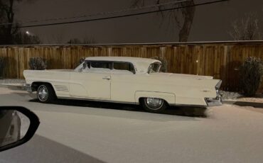 Lincoln-continental-1960-white-22