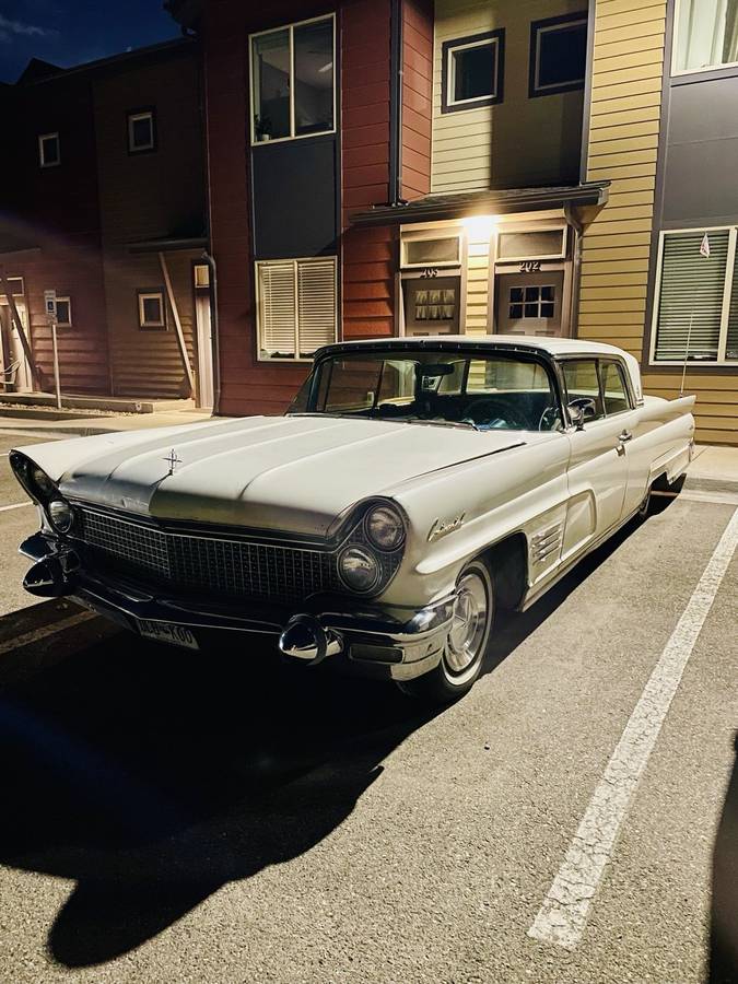 Lincoln-continental-1960-white-7