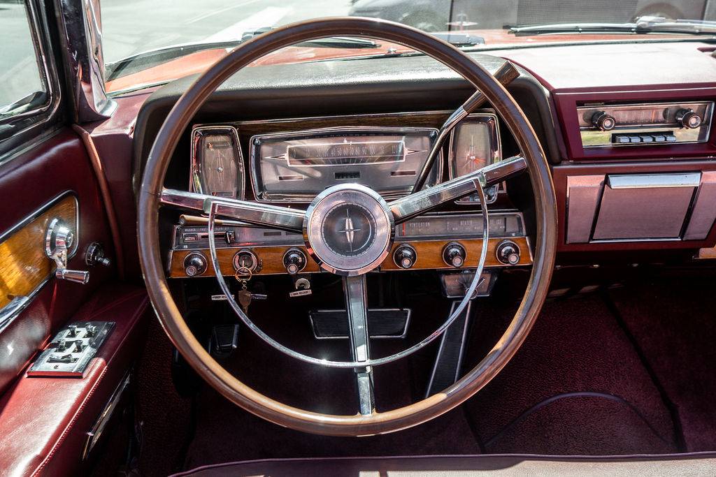 Lincoln-continental-1962-16