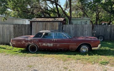Lincoln-continental-1966-custom
