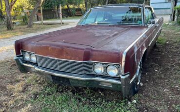 Lincoln-continental-1966-custom-6