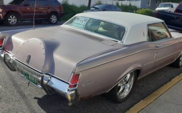 Lincoln-continental-1969-purple-1