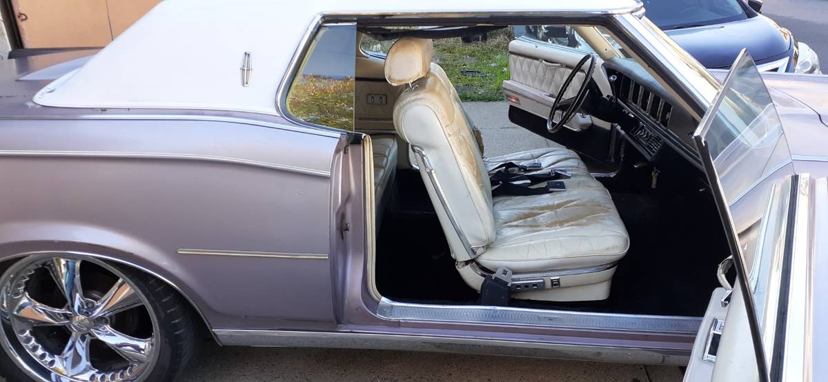 Lincoln-continental-1969-purple-5