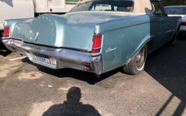 Lincoln-continental-1971-11
