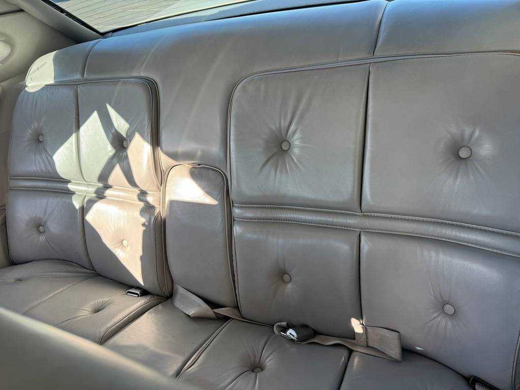 Lincoln-continental-1976-grey-80