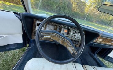 Lincoln-continental-1979-3