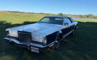 Lincoln-continental-1979