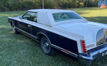 Lincoln-continental-1979-9