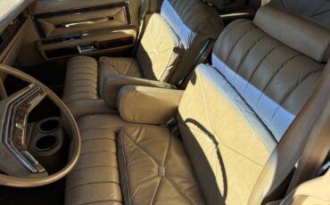 Lincoln-continental-1979-yellow-166