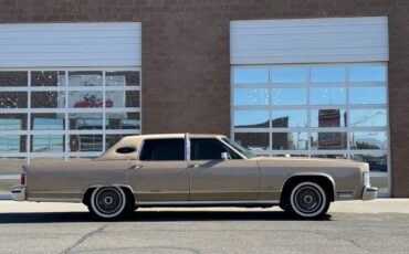 Lincoln-continental-1979-yellow-2