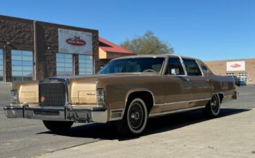 Lincoln-continental-1979-yellow-83