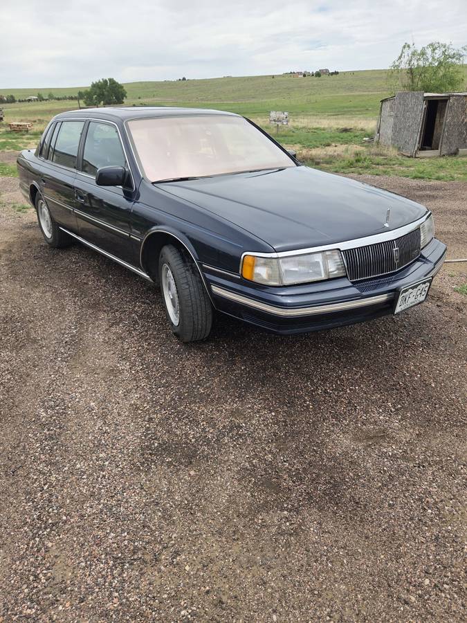 Lincoln-continental-1988-blue-1