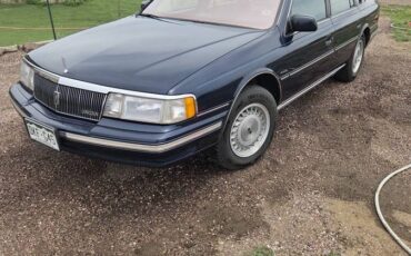 Lincoln-continental-1988-blue
