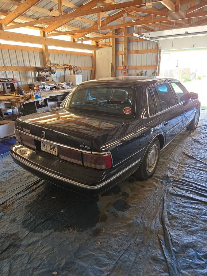 Lincoln-continental-1988-blue-3